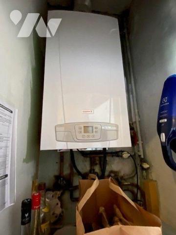 A vendre à Perros-Guirec (22700) en Côtes-d'Armor (22) un appartement de type 3 de 54 m², cuisi...