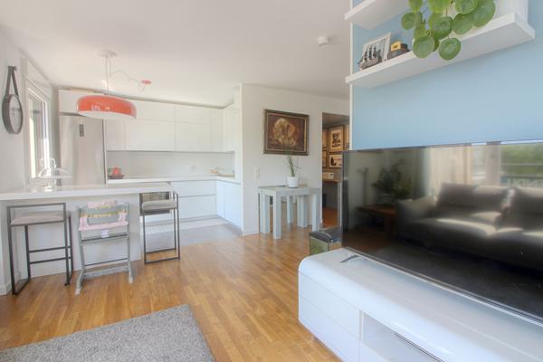 Appartement 5 pièce(s) 88.93 m2 4 chambres + 3 parkings (dont 1 box)