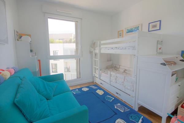 Appartement 5 pièce(s) 88.93 m2 4 chambres + 3 parkings (dont 1 box)