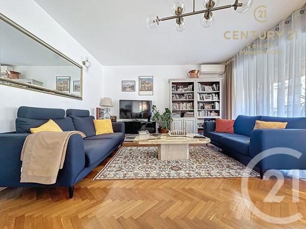 Appartement F3 à vendre  3 pièces - 79,17 m2 MARSEILLE - 13008