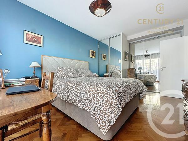 Appartement F3 à vendre  3 pièces - 79,17 m2 MARSEILLE - 13008