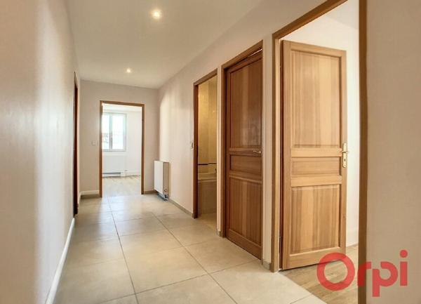 Appartement à louer    3 pièces • 72,67 m2 Villefranche-sur-Saône
