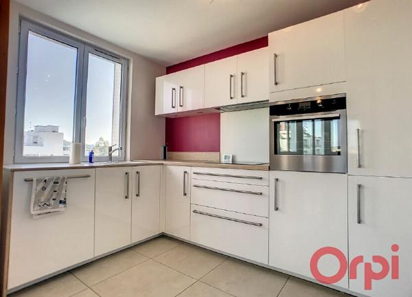 Appartement à louer    3 pièces • 72,67 m2 Villefranche-sur-Saône