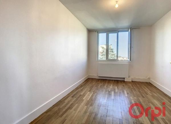 Appartement à louer    3 pièces • 72,67 m2 Villefranche-sur-Saône