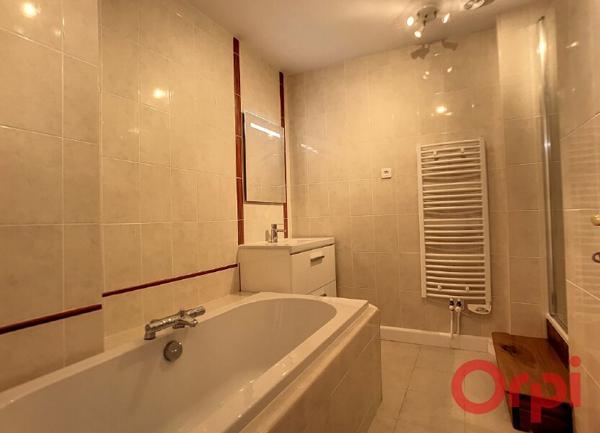 Appartement à louer    3 pièces • 72,67 m2 Villefranche-sur-Saône