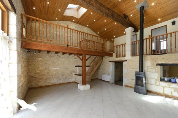 Maison à vendre |  Touvre |  6 pièces | 152 m²