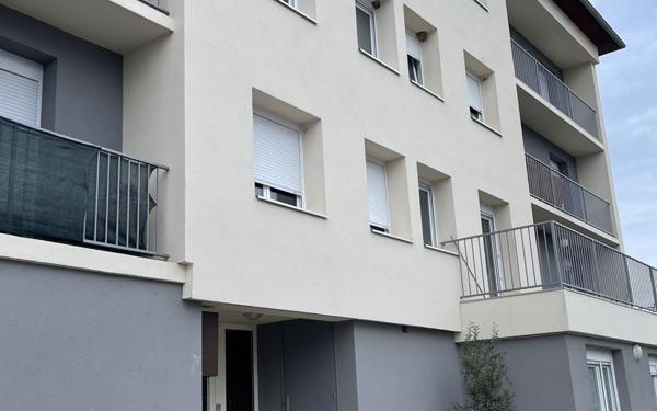 Appartement à vendre    2 pièces • 40 m2 Domblans