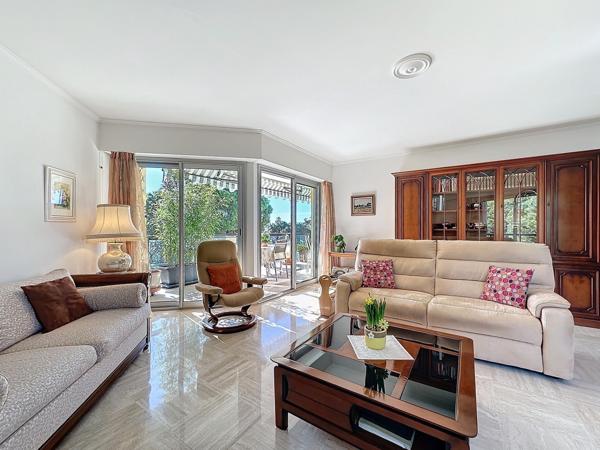 Cagnes-sur-Mer (06800) Magnifique 4 pièces dans le domaine idyllique du Lido à Cagnes sur Mer