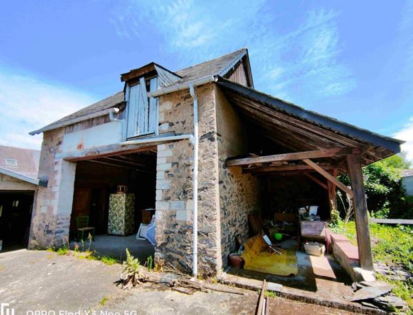 MAISON AU BORD DE L'EAU DANS LE CENTRE DE MORANNES