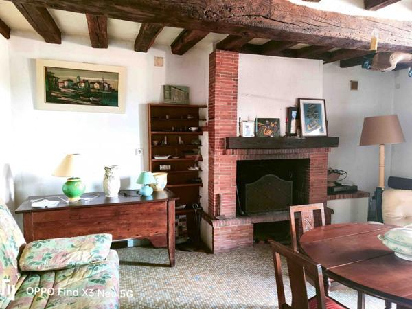 MAISON AU BORD DE L'EAU DANS LE CENTRE DE MORANNES