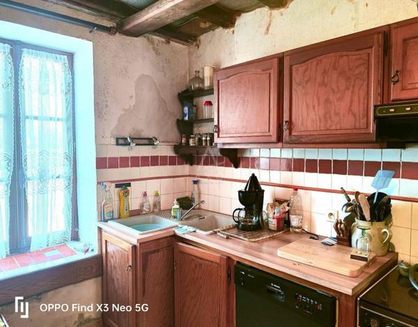 MAISON AU BORD DE L'EAU DANS LE CENTRE DE MORANNES