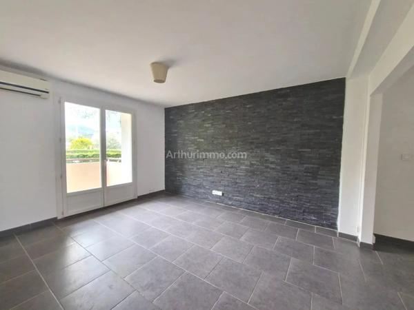 Location Appartement 3 pièces 52 m2 à Draguignan