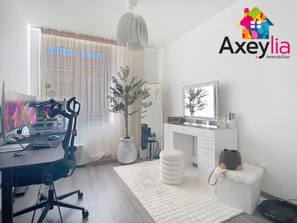 Roanne (42300) A VENDRE - ROANNE - BEL APPARTEMENT T3 ENTIÈREMENT RÉNOVÉ AVEC DEUX CAVES