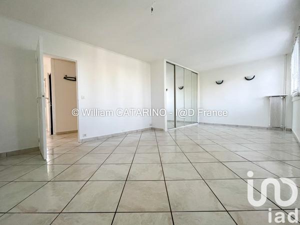 Appartement à vendre 4 pièces 58 m² Saint-Germain-lès-Arpajon