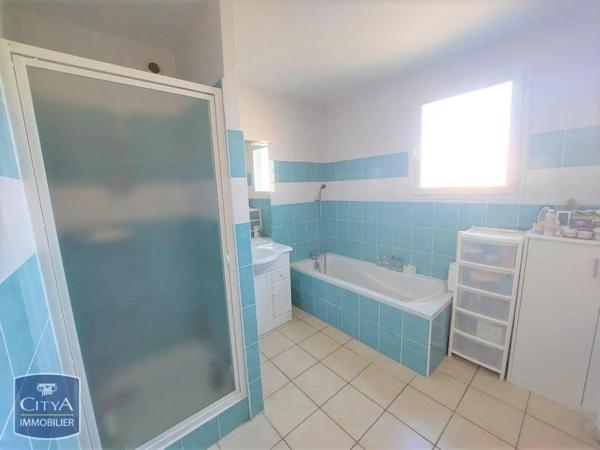 Maison à louer 4 pièces 88m² Pont-du-Château (63430)