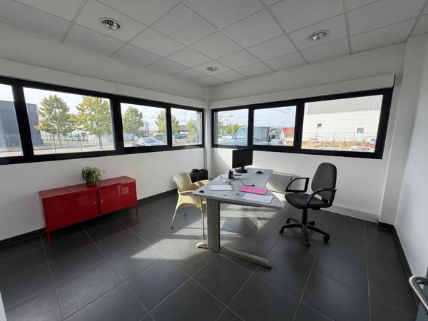 Autre 700 m²