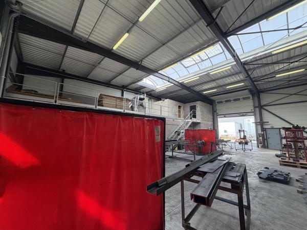 Autre 700 m²