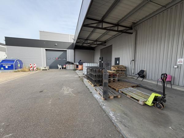 Autre 700 m²