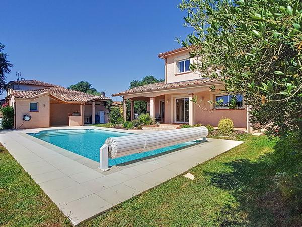 A VENDRE - Villa T6 - 4 chambres - 170 m² - Piscine - SAINT-LYS CENTRE (31470)