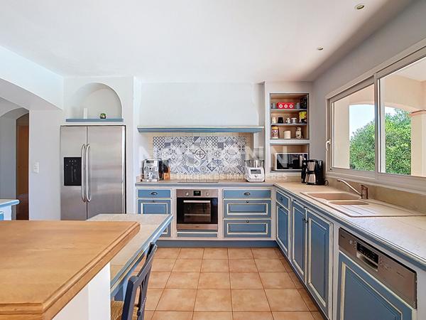 A VENDRE - Villa T6 - 4 chambres - 170 m² - Piscine - SAINT-LYS CENTRE (31470)