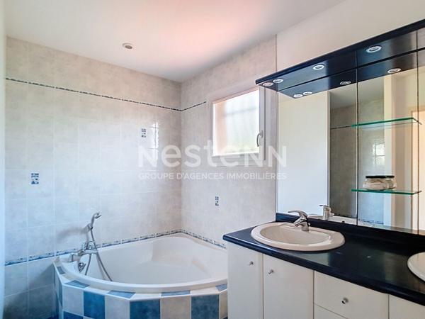 A VENDRE - Villa T6 - 4 chambres - 170 m² - Piscine - SAINT-LYS CENTRE (31470)