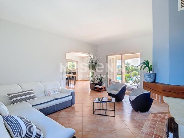 A VENDRE - Villa T6 - 4 chambres - 170 m² - Piscine - SAINT-LYS CENTRE (31470)