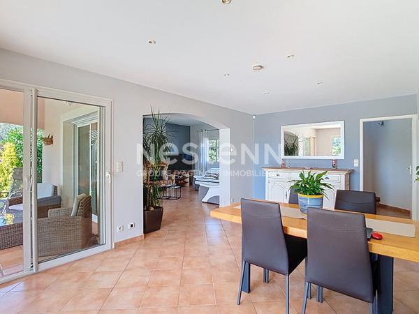 A VENDRE - Villa T6 - 4 chambres - 170 m² - Piscine - SAINT-LYS CENTRE (31470)