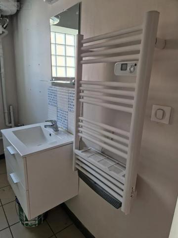 Location - Appartement Neuville-Saint-Rémy 59554 2 pièces 42 m 2