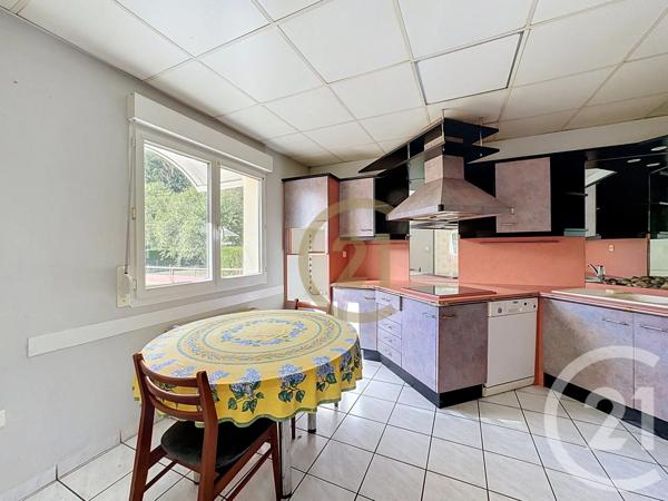 Maison à vendre  5 pièces - 135 m 2   CHAMPAGNEY  - 70