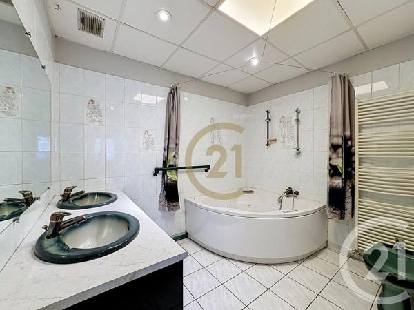 Maison à vendre  5 pièces - 135 m 2   CHAMPAGNEY  - 70