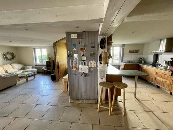 maison individuel à rénover avec grange et joli terrain