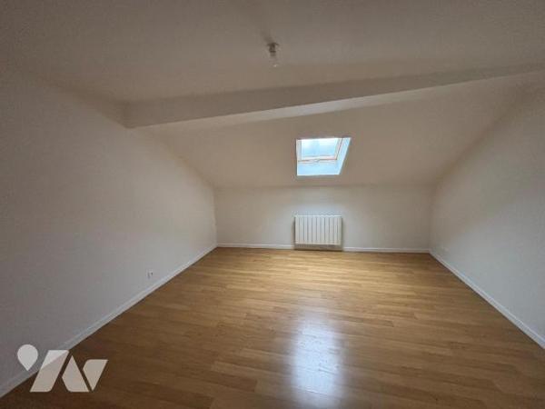 Nouveau mandat, à découvrir en exclusivité à l'office.

Maison entièrement rénovée située sur...