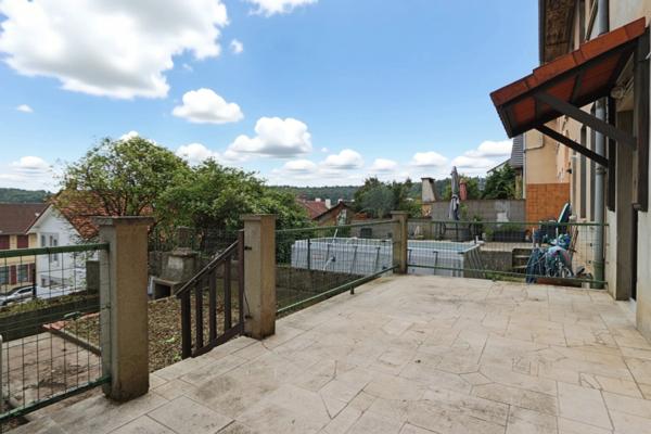 Donnez vie à vos envies : maison à rénover avec garage et terrasse à Nilvange