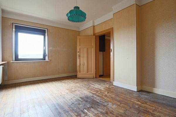 Donnez vie à vos envies : maison à rénover avec garage et terrasse à Nilvange