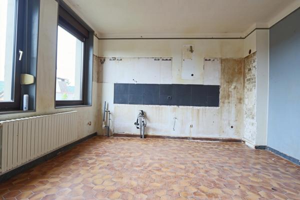 Donnez vie à vos envies : maison à rénover avec garage et terrasse à Nilvange