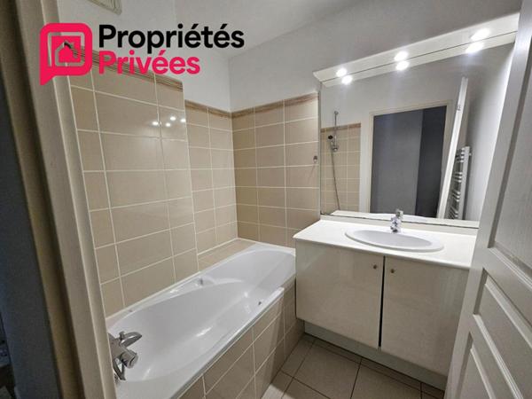 Appartement Segre 5 pièce(s) 142 m2  4 chambres, plain pied avec terrain