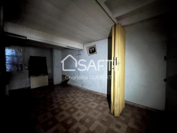 Maison de ville à restaurer entièrement