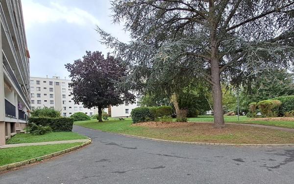 Appartement à vendre    4 pièces •  Corbeil-Essonnes