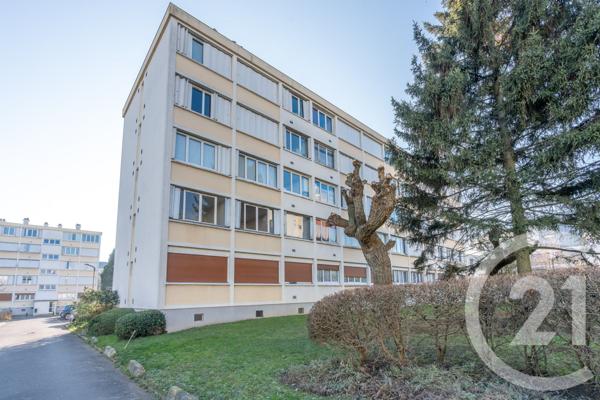 Appartement F4 à vendre  4 pièces - 67,72 m2 LE PLESSIS TREVISE - 94