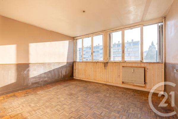 Appartement F4 à vendre  4 pièces - 67,72 m2 LE PLESSIS TREVISE - 94