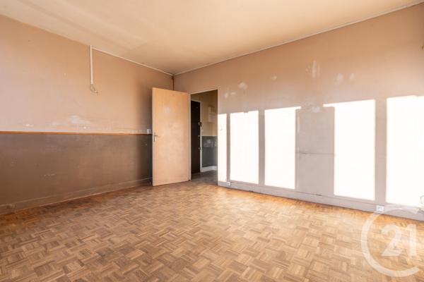 Appartement F4 à vendre  4 pièces - 67,72 m2 LE PLESSIS TREVISE - 94