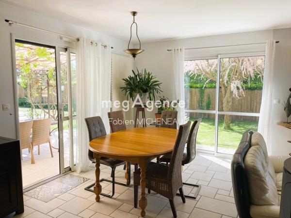 Maison à LA SEGUINIERE, 49280 - 8 pièces 149m²