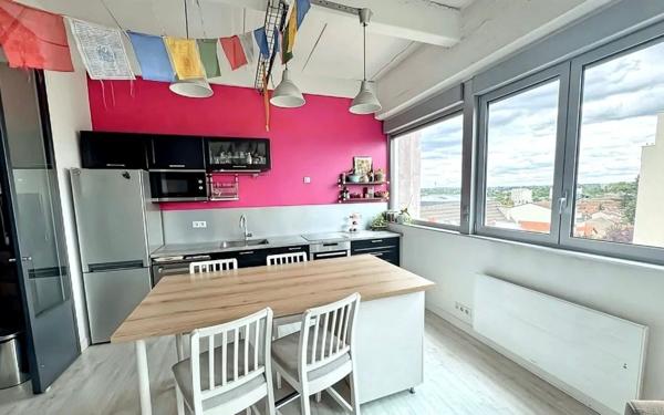 Appartement à vendre    3 pièces • 65,22 m2 Joinville-le-Pont