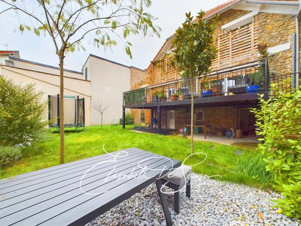 Élégance et luminosité au cœur de la ville