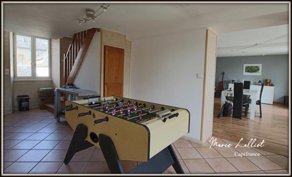 Dpt Loiret (45), à vendre PITHIVIERS immeuble, Appartement 3ch, studio en RDC, parling, jardin clos