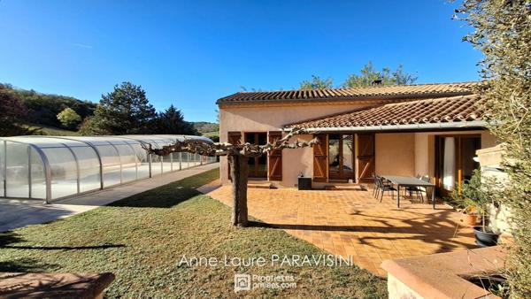 Fendeille, Maison avec piscine, parc arboré et dépendances
