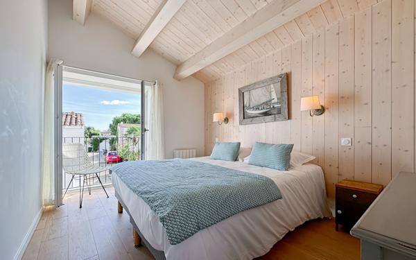 Maison à vendre    4 pièces •  Saint-Martin-de-Ré