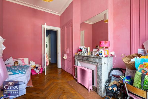 Appartement à vendre 5 pièces 149.6m² Saint-Étienne (42000)