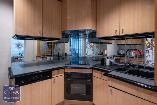 Appartement à vendre 5 pièces 149.6m² Saint-Étienne (42000)