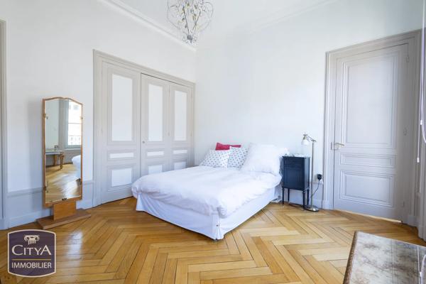 Appartement à vendre 5 pièces 149.6m² Saint-Étienne (42000)